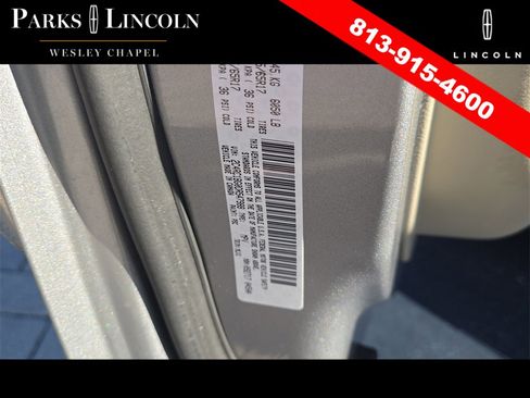 Used 2013 Chrysler Town & Country Touring image 32