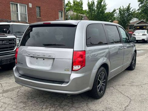 Used 2018 Dodge Grand Caravan GT FWD image 4