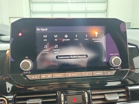 Used 2024 Nissan Pathfinder SV image 25