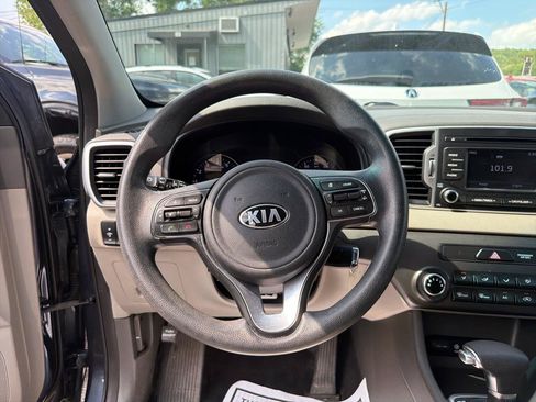 Used 2017 Kia Sportage LX AWD/4WD image 21
