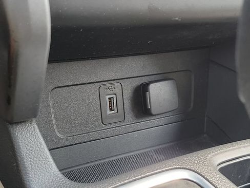 Used 2017 Ford Escape SE w/ Equipment Group 201A FWD image 27