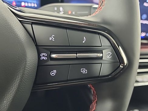 New 2026 Chevrolet Traverse RS w/ LPO, Floor Liner Package image 33