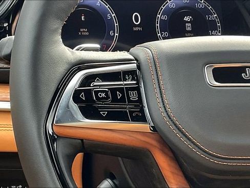 New 2025 Jeep Grand Cherokee L Summit image 18