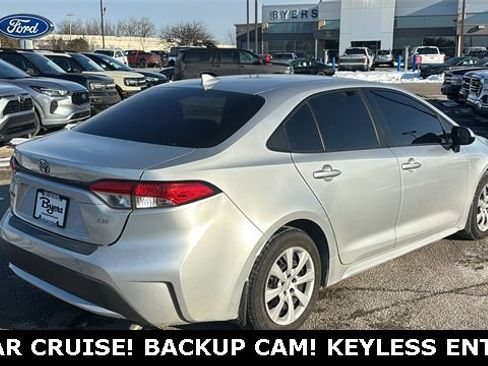 Used 2021 Toyota Corolla LE w/ Carpet Mat Package (TMS) image 25