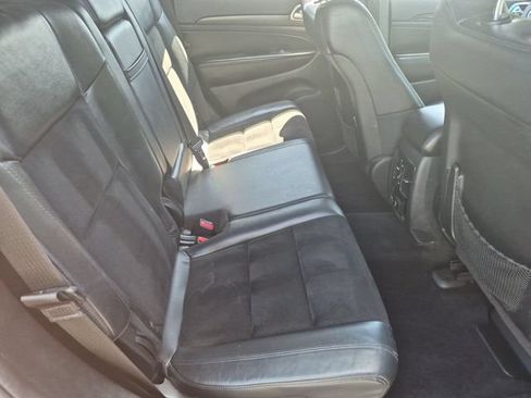 Used 2017 Jeep Grand Cherokee Altitude AWD/4WD image 25