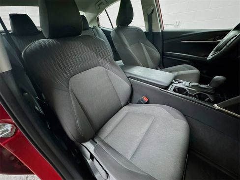 Used 2025 Toyota Camry LE image 30