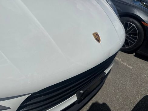 Used 2021 Porsche Macan AWD/4WD image 5