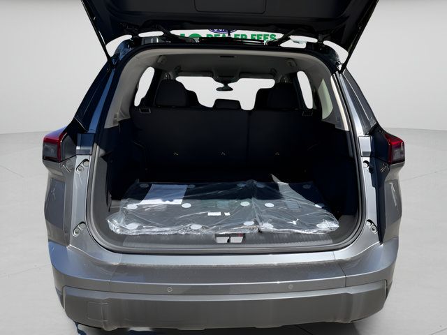 Used 2026 Nissan Rogue S AWD/4WD image 13