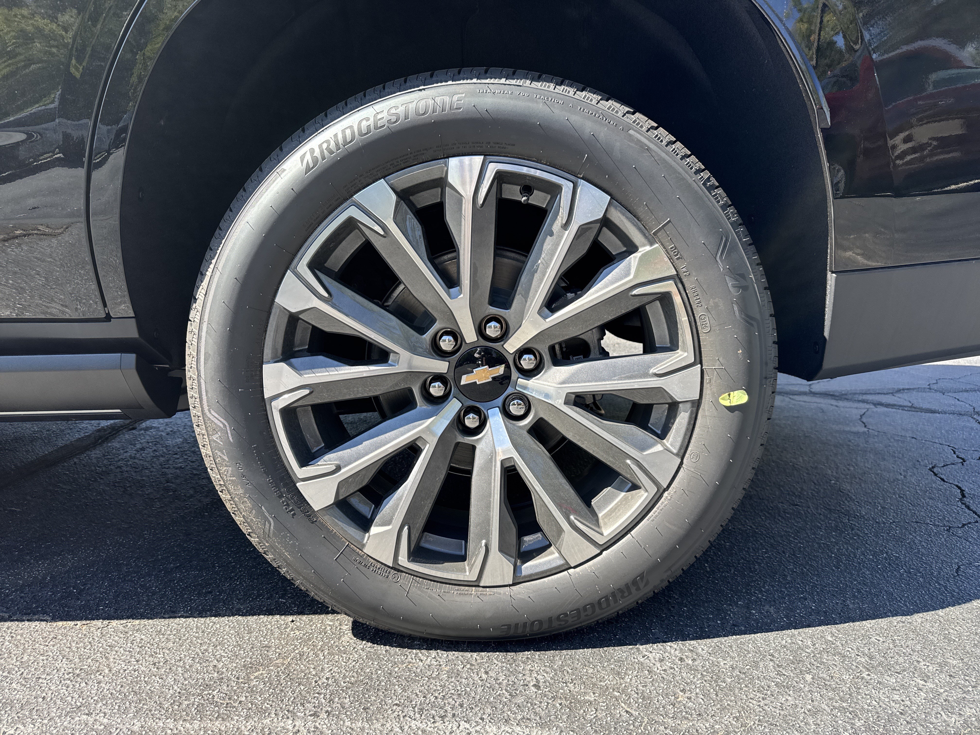 New 2026 Chevrolet Tahoe High Country AWD/4WD image 22