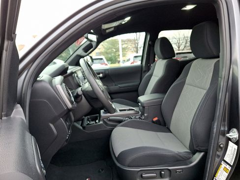 Certified 2023 Toyota Tacoma TRD Sport image 13