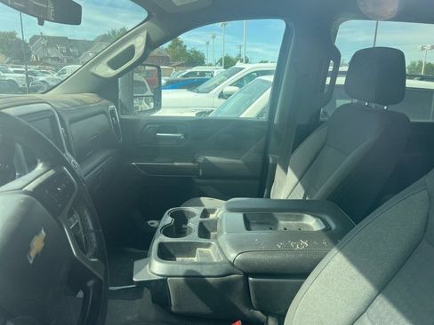 Used 2022 Chevrolet Silverado 3500 LT w/ Convenience Package AWD/4WD image 15
