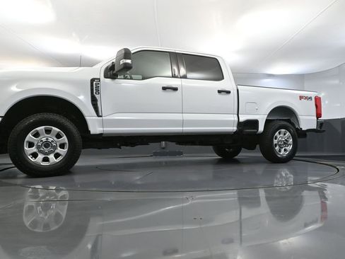 Used 2023 Ford F250 XLT w/ FX4 Off-Road Package AWD/4WD image 51