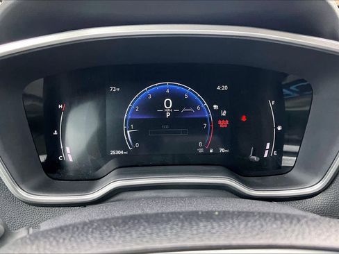 Used 2024 Toyota Corolla Cross XLE w/ Convenience Package image 23