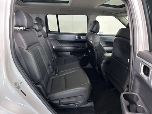 Used 2025 Hyundai Santa Fe Limited AWD/4WD image 27