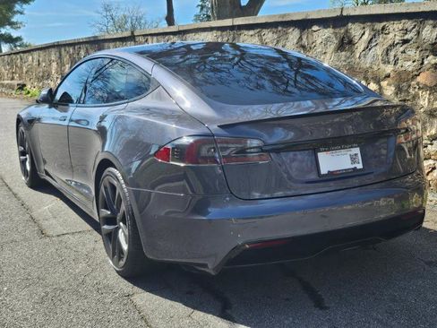Used 2022 Tesla Model S AWD image 12