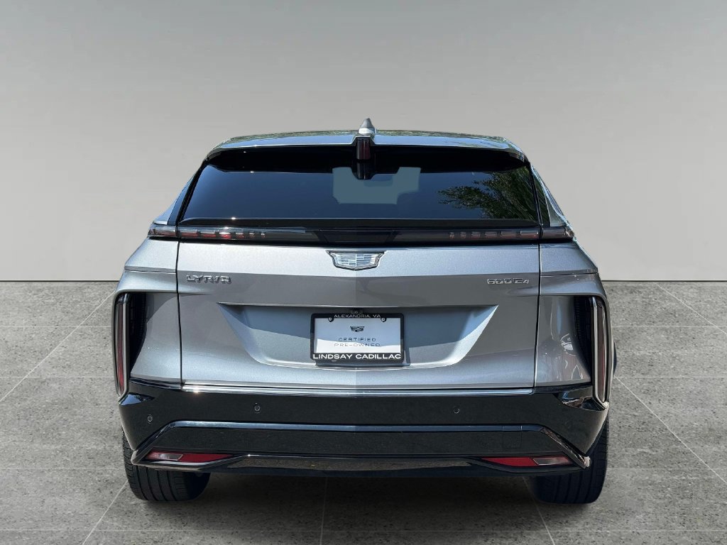 Certified 2024 Cadillac Lyriq Luxury AWD/4WD image 11