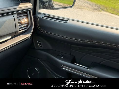 Used 2023 Ford Expedition Max Platinum image 41