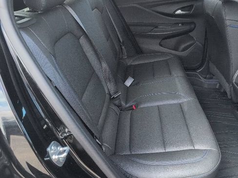 Used 2025 Buick Envista Sport Touring w/ Convenience I Package FWD image 38