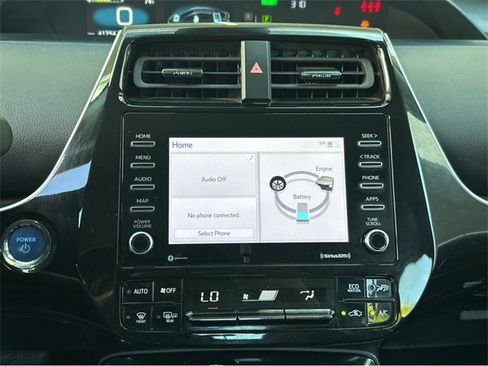 Used 2022 Toyota Prius L Eco image 9