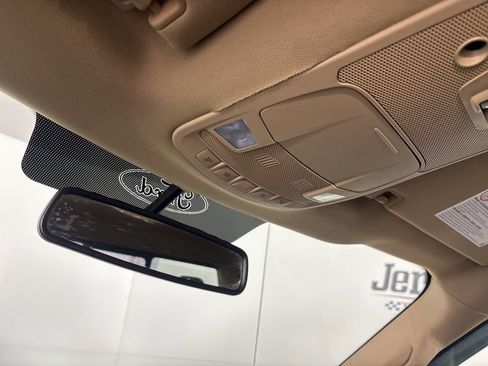 Used 2019 Ford F250 Lariat w/ Lariat Value Package image 20