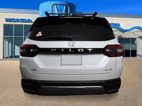 New 2026 Honda Pilot Elite image 4
