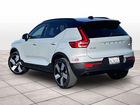 Used 2024 Volvo XC40 Recharge Plus w/ Protection Package Premier image 15