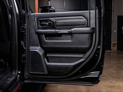 Used 2022 RAM 3500 Limited w/ Max Tow Package image 38