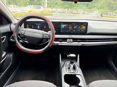 Used 2025 Kia K4 FWD image 17