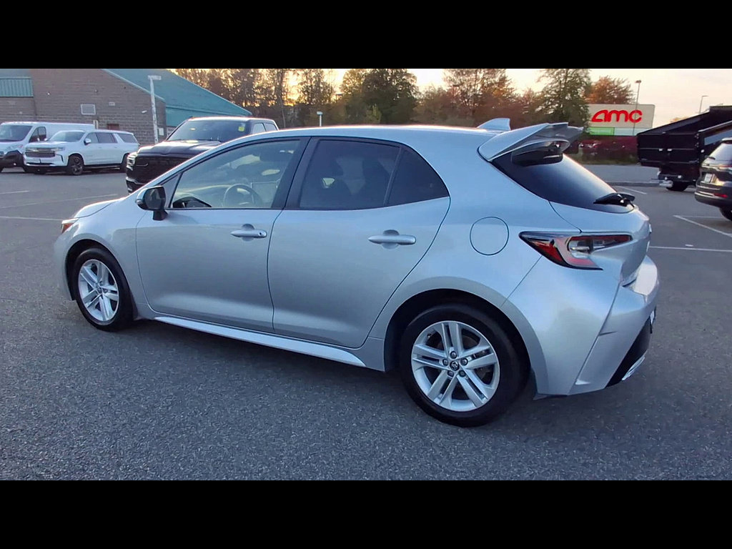 Used 2022 Toyota Corolla SE w/ SE Preferred Package FWD image 6