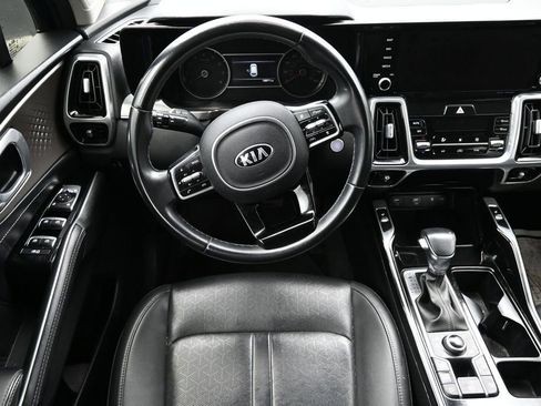 Used 2021 Kia Sorento SX AWD/4WD image 11