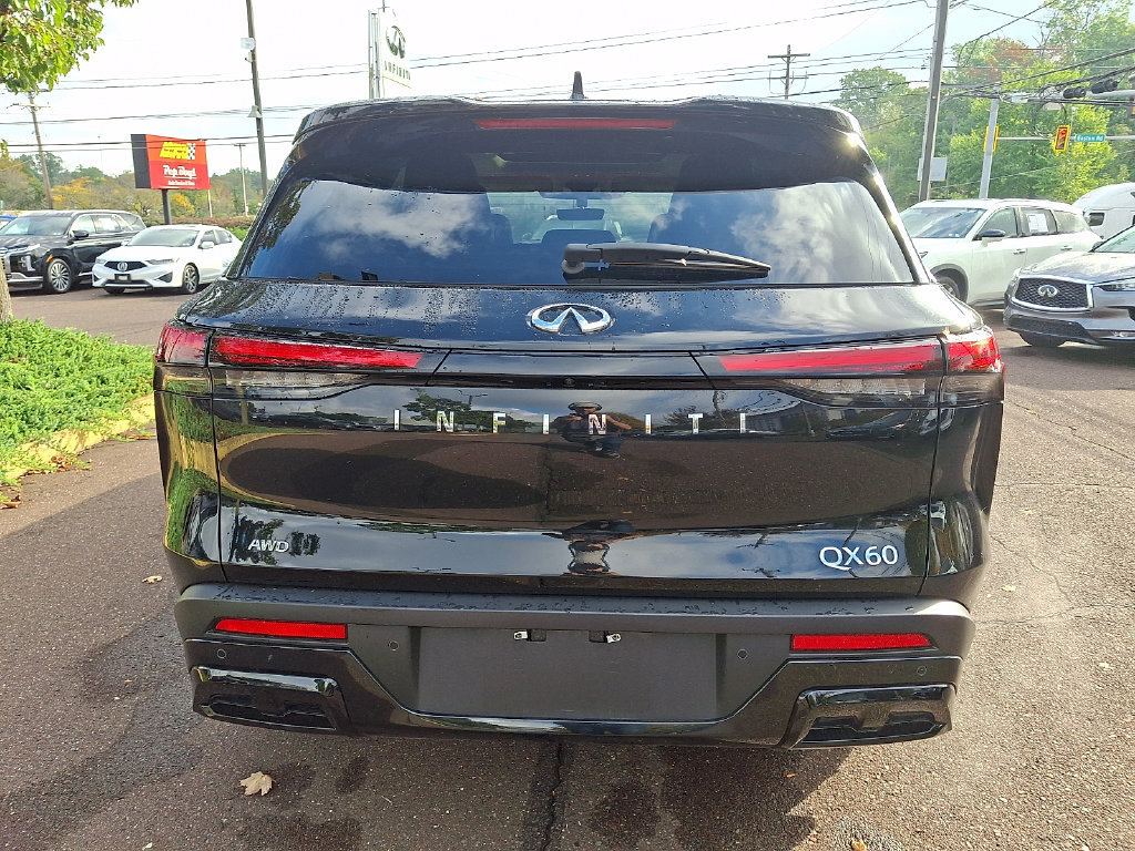 Certified 2023 INFINITI QX60 Pure AWD/4WD image 5