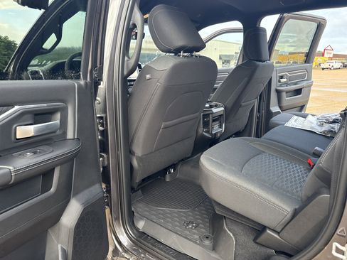 New 2025 RAM 2500 Big Horn w/ Safety Group image 30