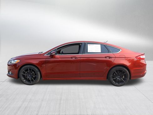 Used 2014 Ford Fusion SE w/ Equipment Group 202A FWD image 4
