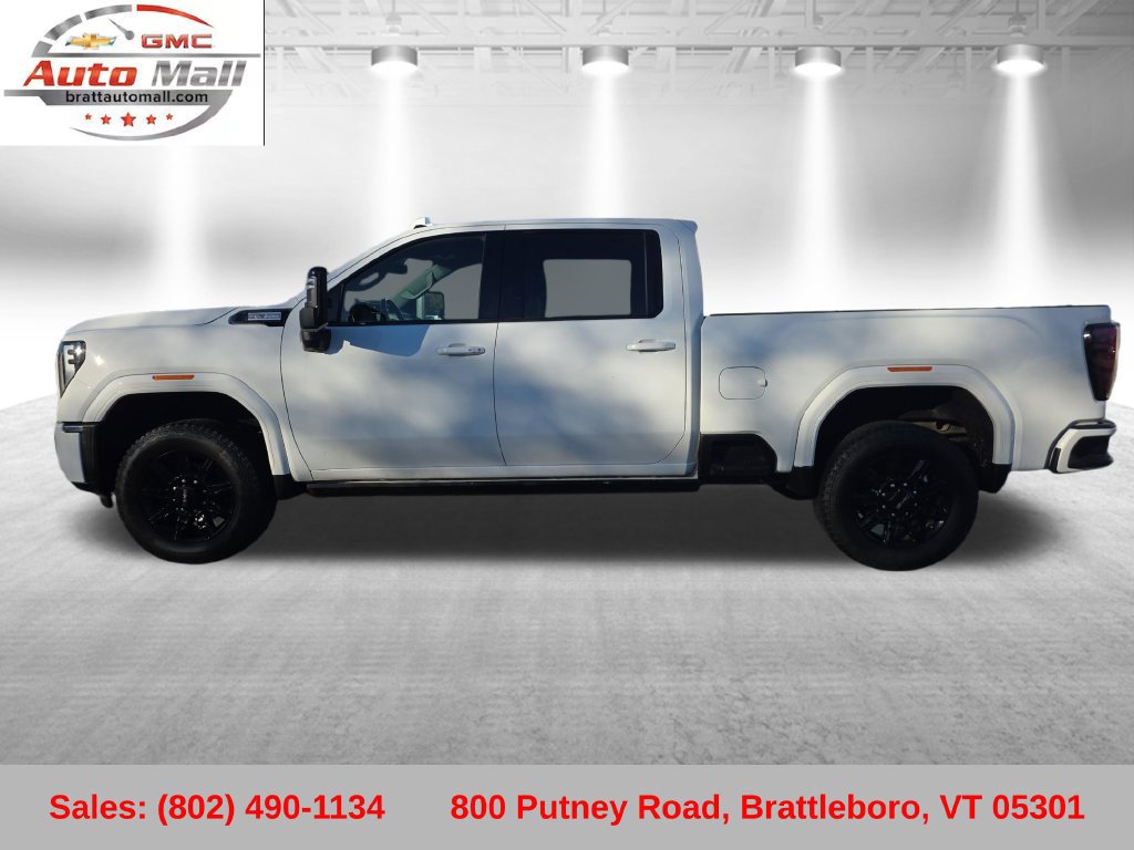 Used 2024 GMC Sierra 2500 AT4 w/ Snow Plow Prep/Camper Package AWD/4WD image 2