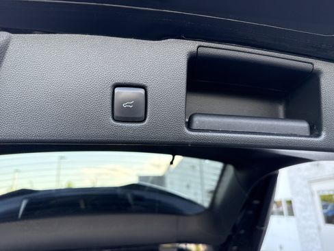 Used 2023 Ford Escape ST-Line AWD/4WD image 8