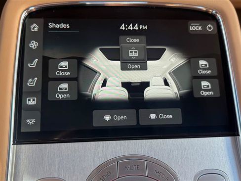 Used 2023 Genesis G90 3.5T AWD/4WD image 24