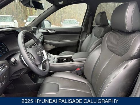 Certified 2025 Hyundai Palisade Calligraphy AWD/4WD image 11