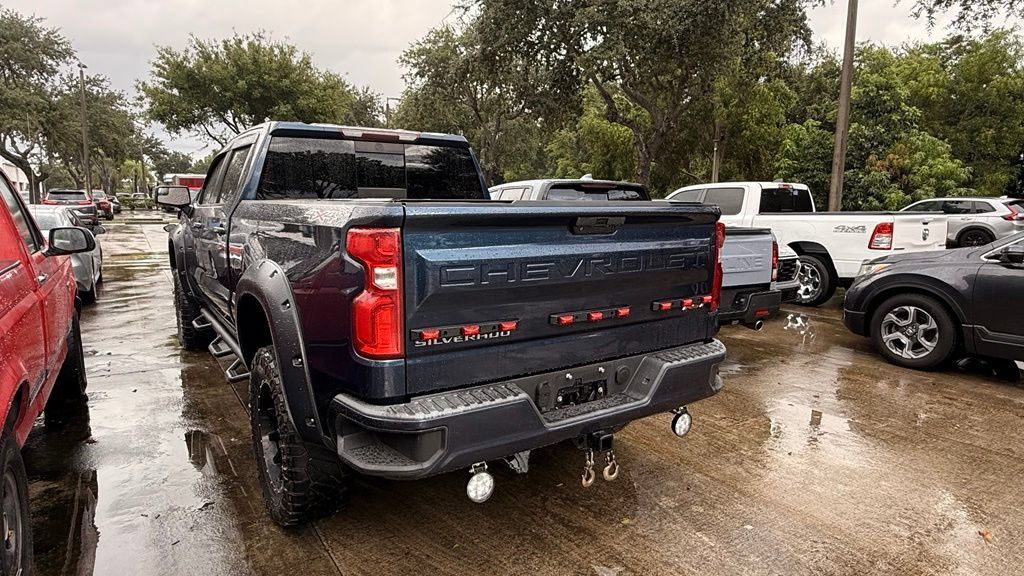 Used 2019 Chevrolet Silverado 1500 RST AWD/4WD image 5