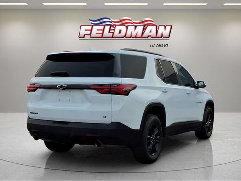 Used 2023 Chevrolet Traverse LT FWD image 6