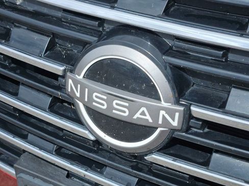 Certified 2025 Nissan Rogue SV image 11