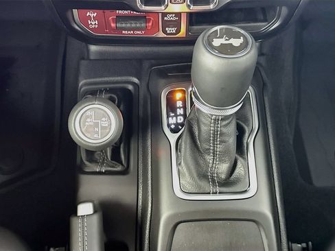 New 2026 Jeep Wrangler Unlimited Rubicon AWD/4WD image 12