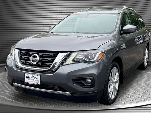 Used 2018 Nissan Pathfinder SL w/ SL Premium Package AWD/4WD image 3