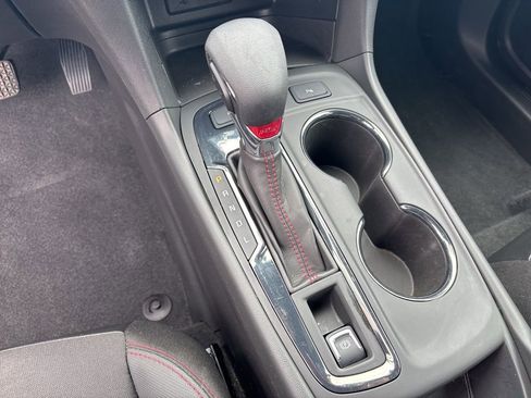 Used 2024 Chevrolet Equinox RS AWD/4WD image 25