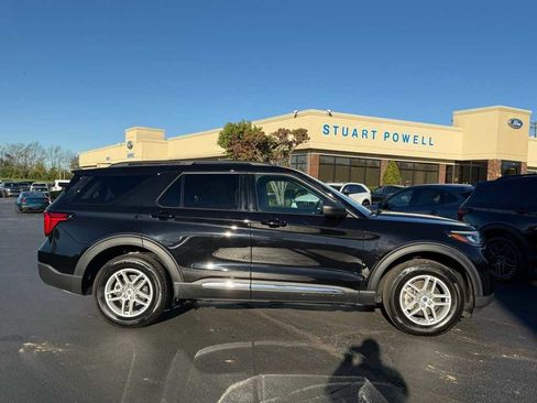 Used 2025 Ford Explorer Active image 23