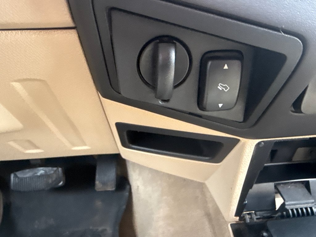 Used 2010 Ford F250 4x4 Crew Cab Super Duty image 27
