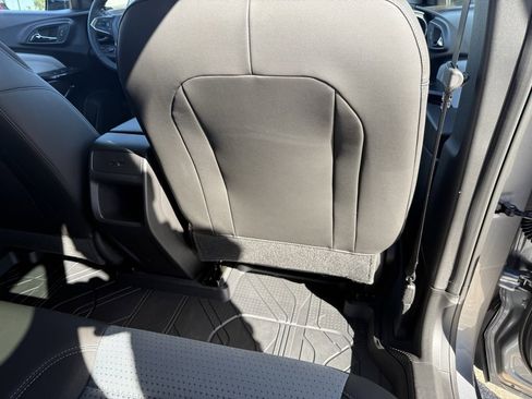 New 2025 Chevrolet Trax LT w/ Driver Confidence Package image 38