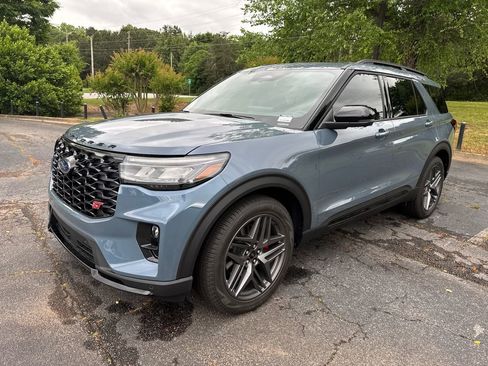 New 2026 Ford Explorer ST w/ Sun And Sound Package AWD/4WD image 7
