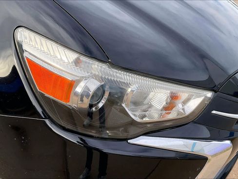 Used 2019 Mitsubishi Outlander Sport ES image 26