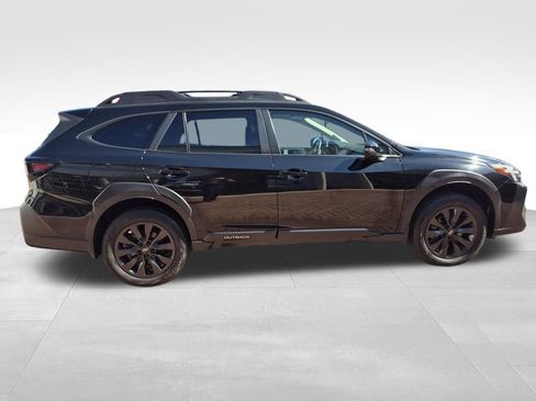 Used 2023 Subaru Outback Onyx Edition image 10