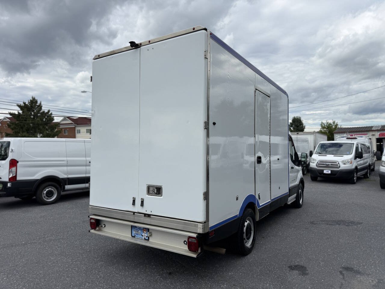 Used 2022 Ford Transit 350 w/ Upfitter Package RWD image 3